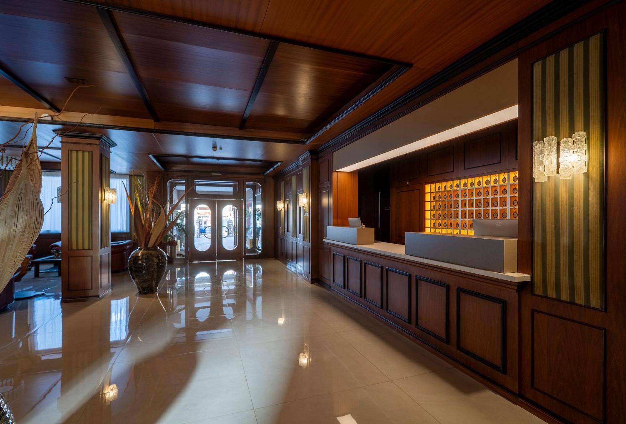 Hotel Delle Palme Lecce Eksteriør billede